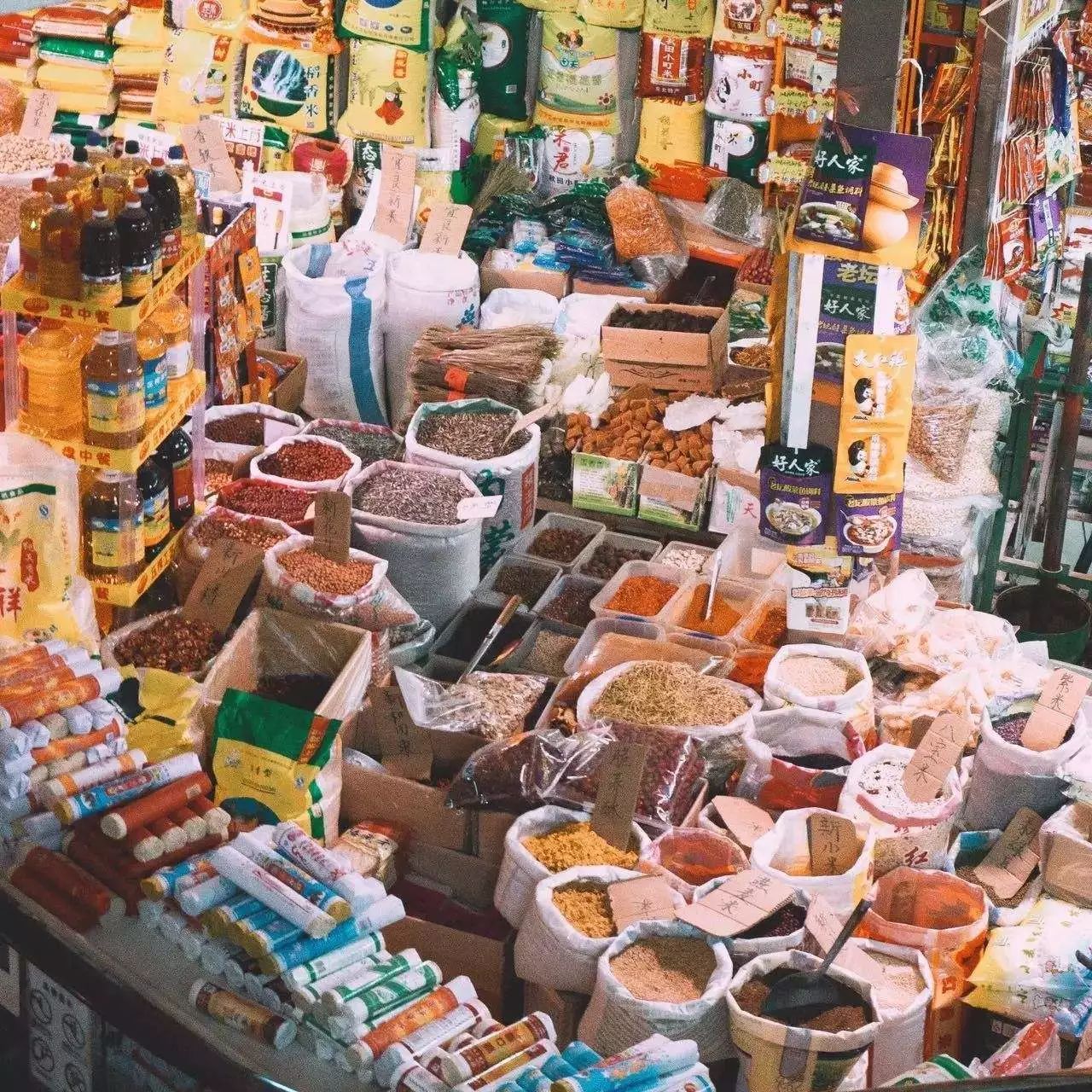 篆新市場管理權收回引關注，商戶經營不變美食依舊